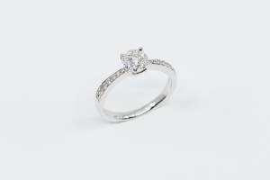 Anello Invisible pavé white caratura grande - Idea regalo donna - Gioielleria Casavola Noci