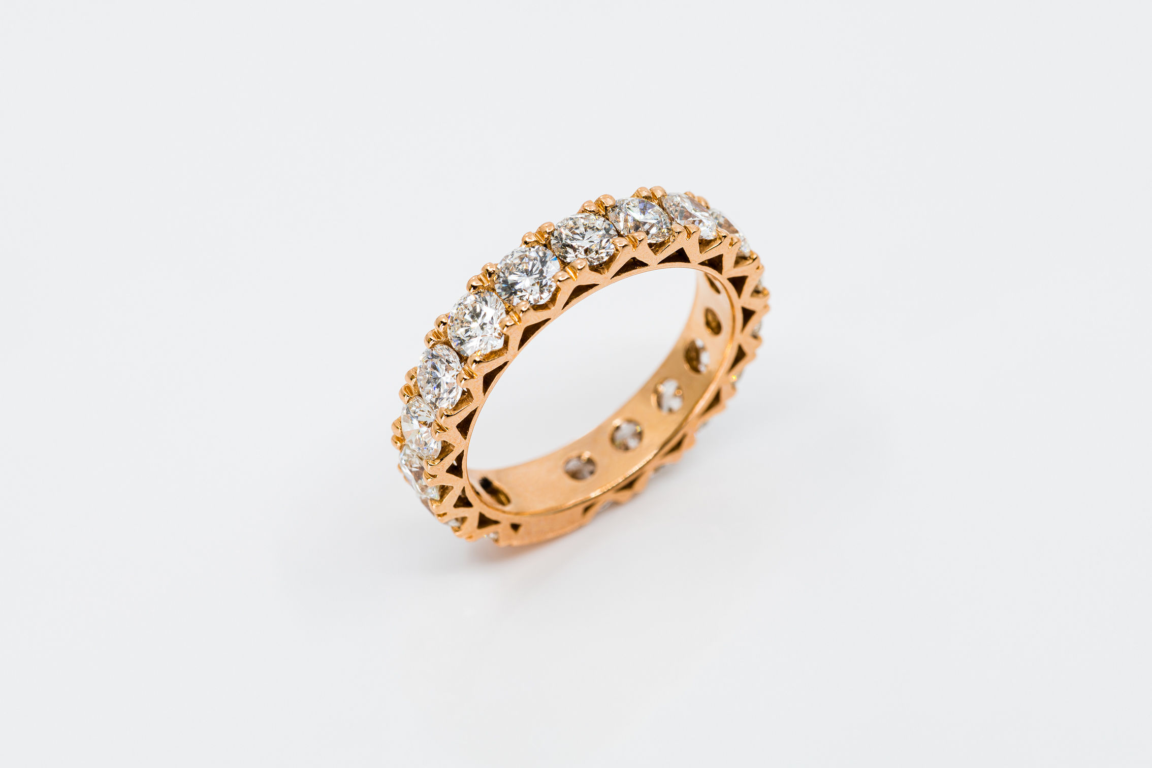 Girodito diamanti Infinity rosé XL - Gioielleria Casavola Noci - Idea regalo anello di fidanzamento