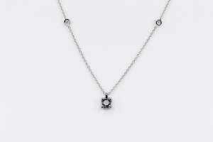 Collana punto luce diamante nero uomo black square - idea regalo per lui - Gioielleria Casavola Noci