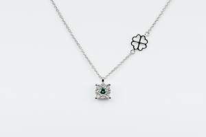 Collana Invisible Beau Émeraude White - Gioielleria Casavola Noci - idea regalo fidanzata - san valentino - natale