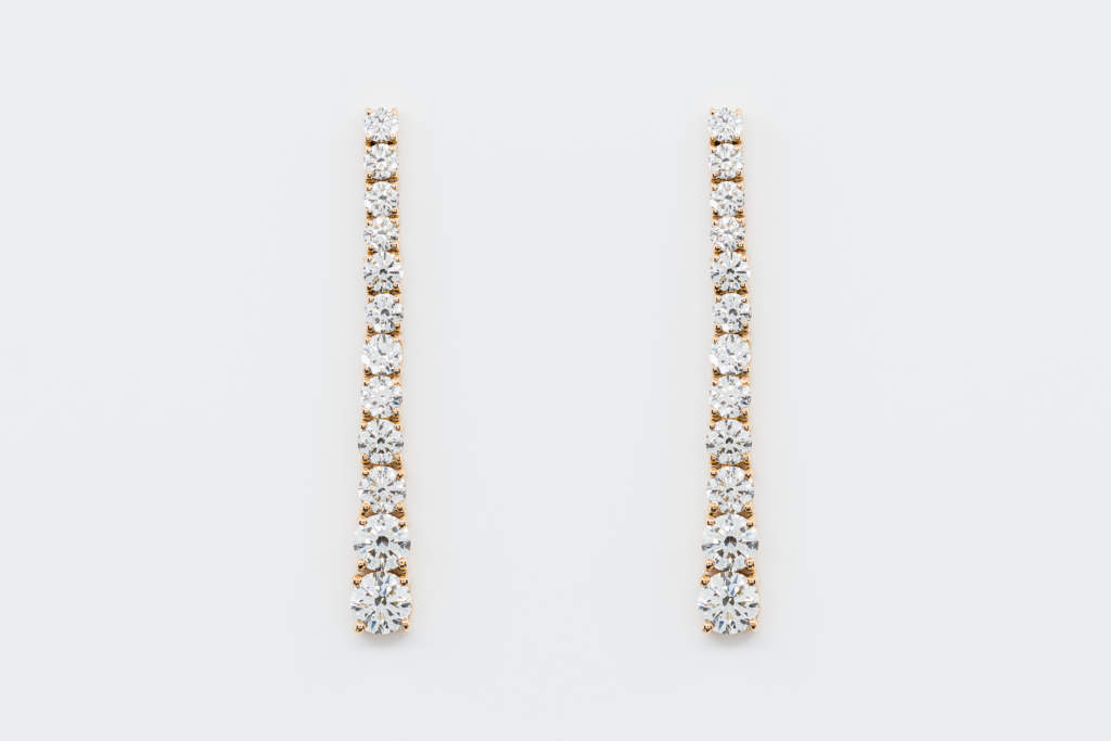 Crivelli orecchini lunghi pendenti diamanti oro rosa | Gioielleria Casavola Noci | Idea regalo donne | Anniversario matrimonio