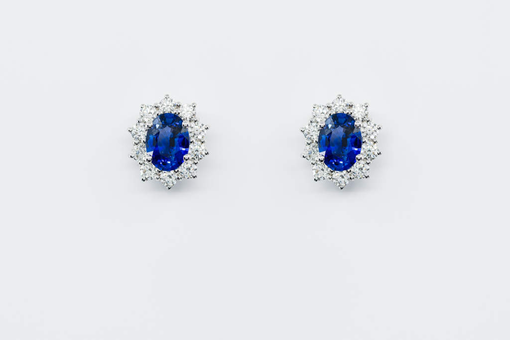 Crivelli orecchini zaffiri rosette con diamanti | Gioielleria Casavola Noci | Idea regalo donne