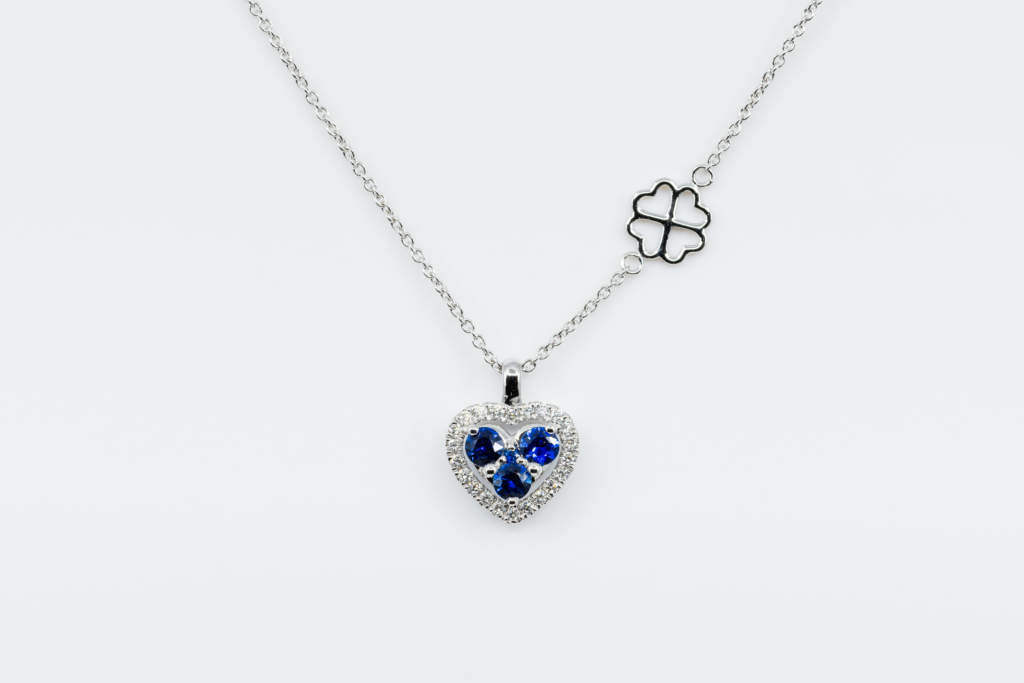 Collana cuore invisible zaffiri e diamanti White - Gioielleria Casavola Noci - idee regalo donne