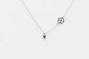 Collana punto luce smeraldo Starlight White