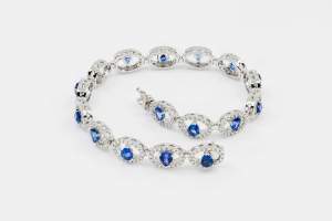 Bracciale fantasia pavè zaffiri goccia Prestige - Gioielleria Casavola Noci - idee regalo donne - high end jewelry