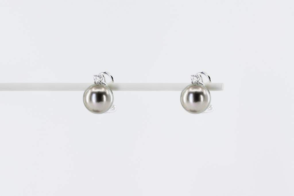 Crivelli orecchini monachella perle Tahiti e diamante - Gioielleria Casavola Noci - idee regalo donne - perla nera - oro bianco