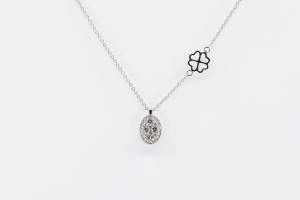 Collana pendente ovale Liberty White - Gioielleria Casavola Noci - idee regalo donna - Made in Italy