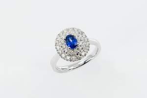 Anello double halo zaffiro little Prestige - Gioielleria Casavola Noci - idee per proposta di matrimonio