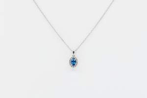 Collana zaffiro Blue Eye Nature - Gioielleria Casavola Noci - idee regalo compleanno donna - gioiello in oro bianco