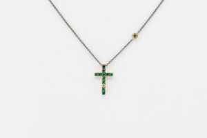 Collana croce smeraldi Angelus Auctus Rosé - Gioielleria Casavola di Noci - idee regalo cresima maschio padrino - oro rosa