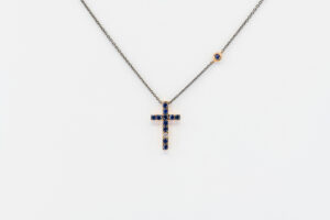 Collana croce zaffiri Angelus Auctus Rosé - Gioielleria Casavola di Noci - idee regalo cresima maschio padrino - oro rosa
