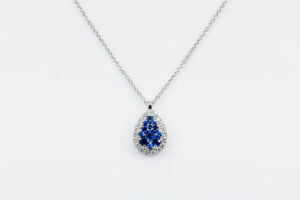 Collana goccia Liberty White zaffiri - Gioielleria Casavola di Noci - idee regalo compleanno moglie 30 anni