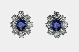 Orecchini zaffiro Gran Daisy Nature White - Gioielleria Casavola di Noci - idee regalo compleanno donna 50 anni