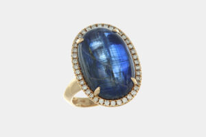 Anello cianite cabochon Prestige Rosè - Gioielleria Casavola di Noci - idee regalo compleanno nonna 70 anni - in oro rosa con diamanti