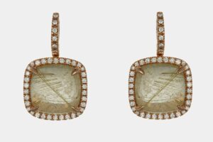 Orecchini pendenti quadrati quarzo rutilato Rosè Prestige - Gioielleria Casavola di Noci - idee regalo compleanno 60 anni nonna