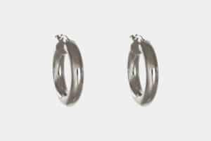 Orecchini a cerchio spessi in oro bianco 2.3 cm - Gioielleria Casavola di Noci - idee regalo compleanno 30 anni migliore amica